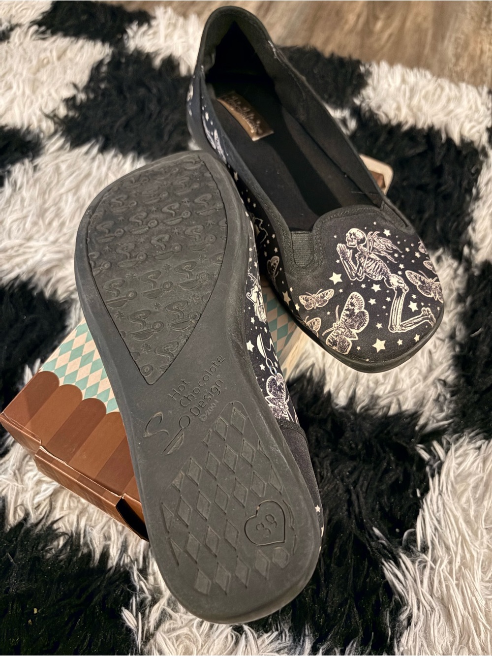 Hot Chocolate Design Fallen Angel Slip-on flats - Picture 5 of 5